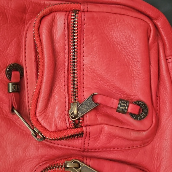 Axel David Vintage 100% Leather Coral Crossbody Bag Adjustable  Brass Hardware - Picture 2 of 9